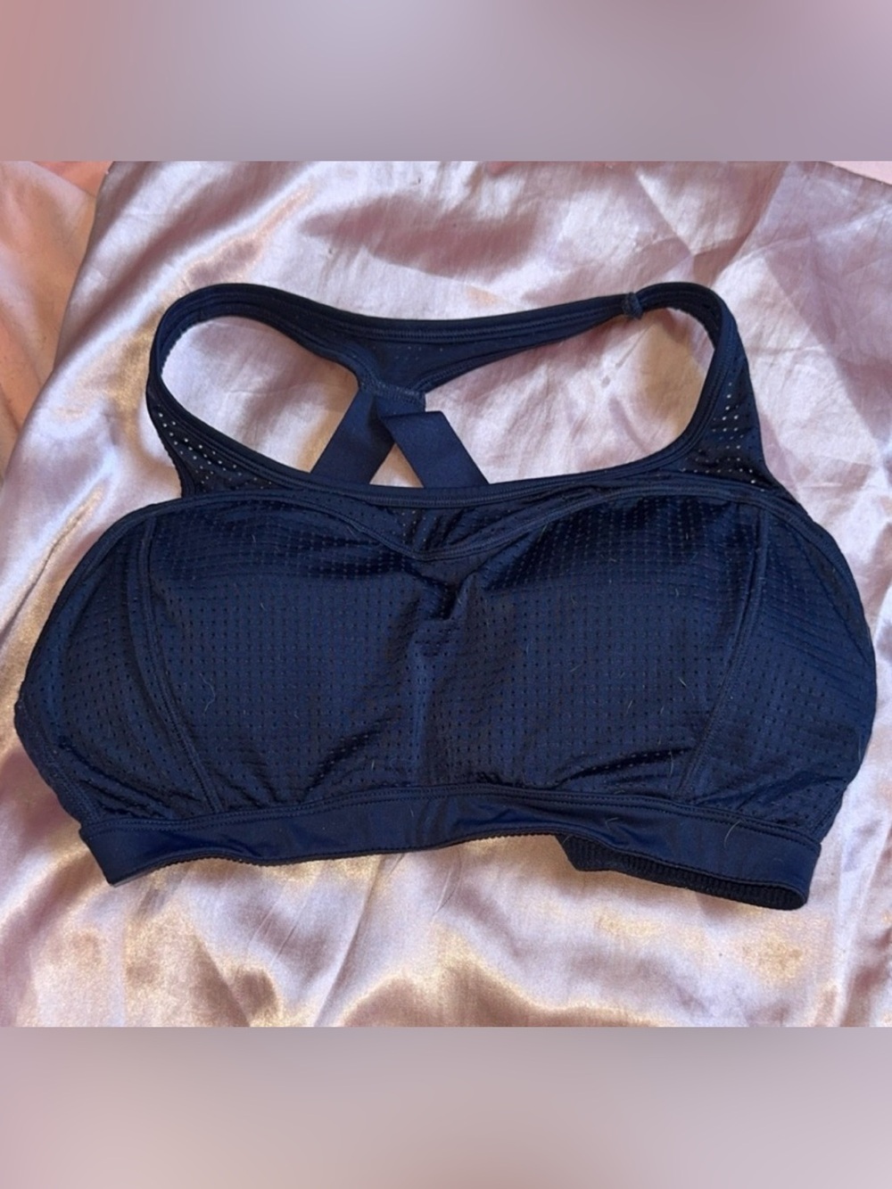Hyba high-impact, wire-free crossback sports bras designed for maximum support